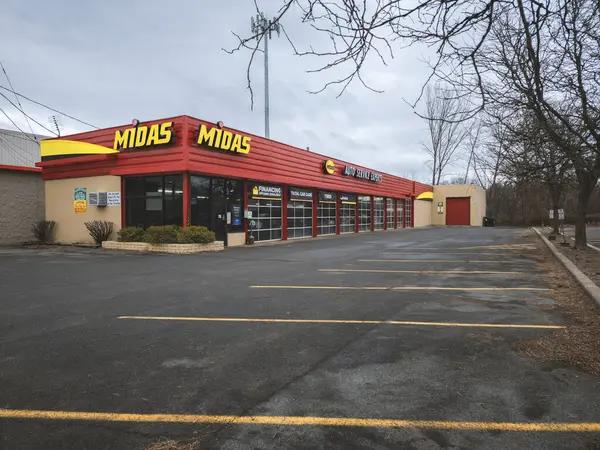 Trusted Garage Door Repair Technicians Near You